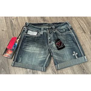 COWGIRL TUFF CO Womens Size 29 Crosses Shimmer Blue Denim Shorts NWT